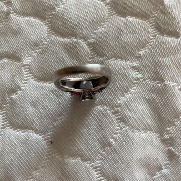 Silver ring with clear stone - Picture 4 of 4